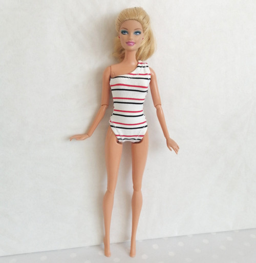 Body a šortky — foto 2