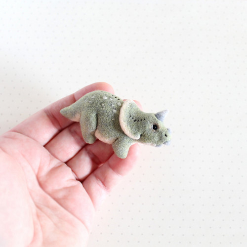 Triceratops - brož — foto 3