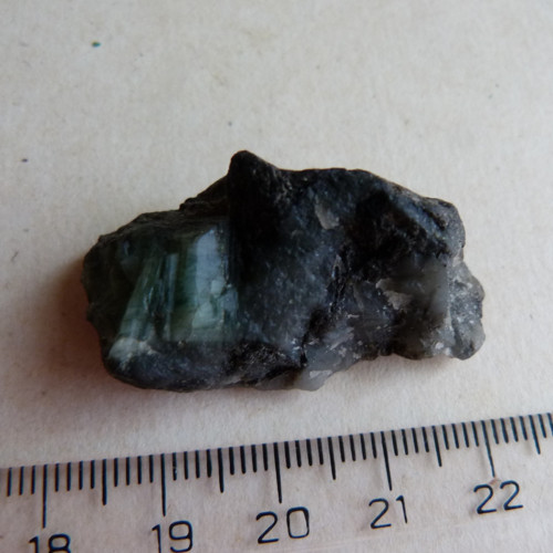 Smaragd surový - 4 cm — foto 5