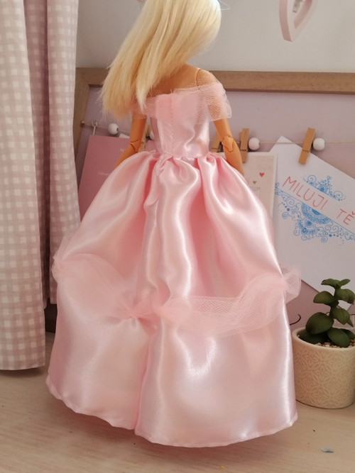 Plesové šaty pro barbie — foto 2