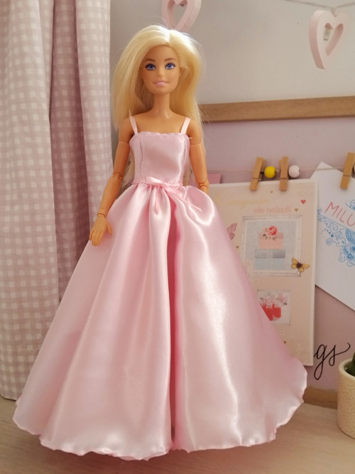 Plesové šaty pro barbie — foto 2