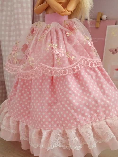Barbie sukýnka — foto 4