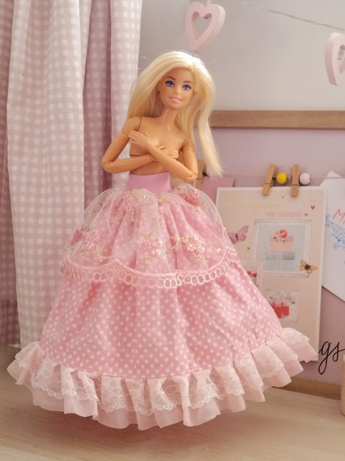 Barbie sukýnka — foto 3
