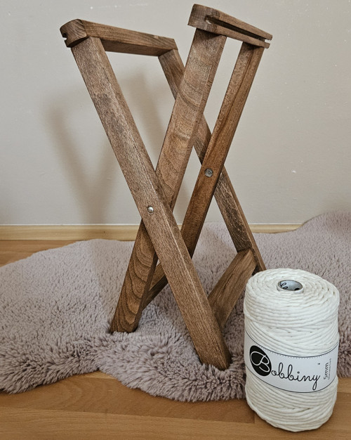 Macramé skládací podnožka na přání — foto 5