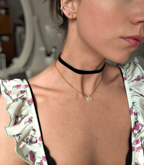 Černý sametový choker náhrdelník — foto 3