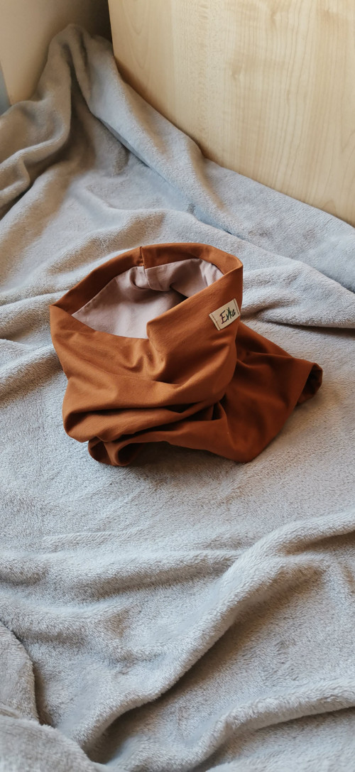 Nákrčník - hnědá — foto 3