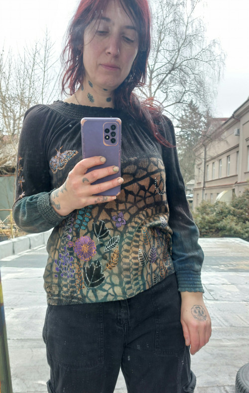 Černomodrá halenka velikost 38 — foto 3