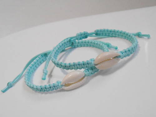 *Mušle Cowrie - mátový macramé náramek* — foto 3