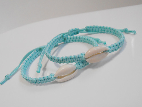 *Mušle Cowrie - mátový macramé náramek* — foto 4