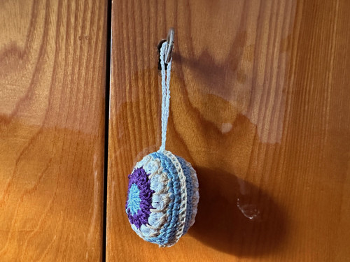 Lusuní háčkovaná kraslice — foto 3