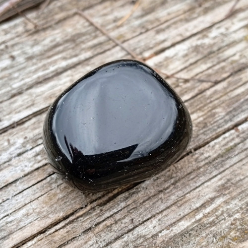 Obsidián černý, tromlovaný č. 14 — foto 5