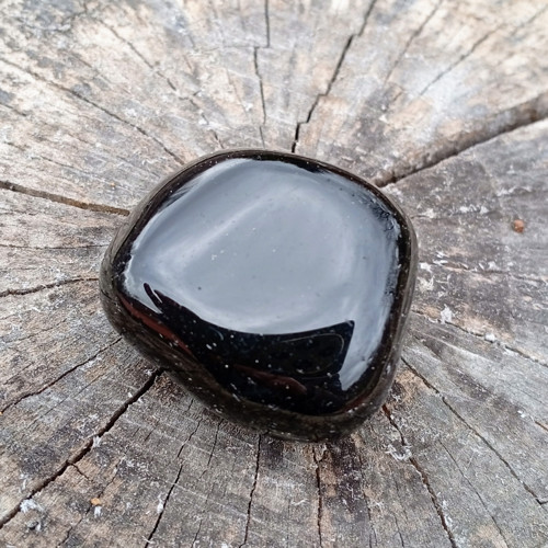 Obsidián černý, tromlovaný č. 14 — foto 4