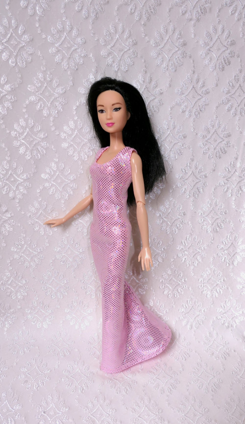 Šaty pro modelku Barbie — foto 2