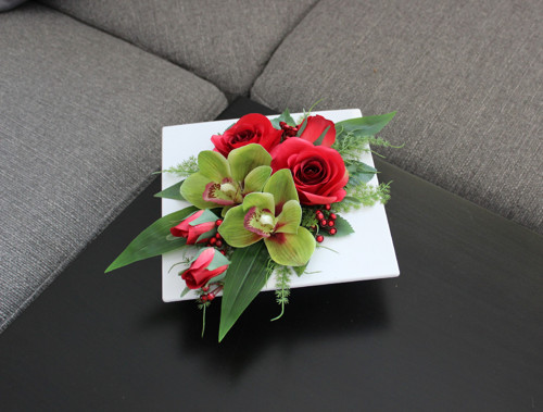 Ikebana s růžemi a orchidejemi — foto 5