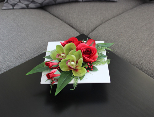 Ikebana s růžemi a orchidejemi — foto 6