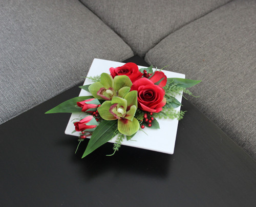 Ikebana s růžemi a orchidejemi — foto 2