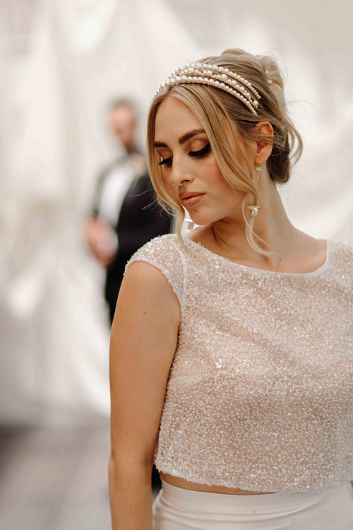 Elegantné visiace náušnice s perlami — foto 5