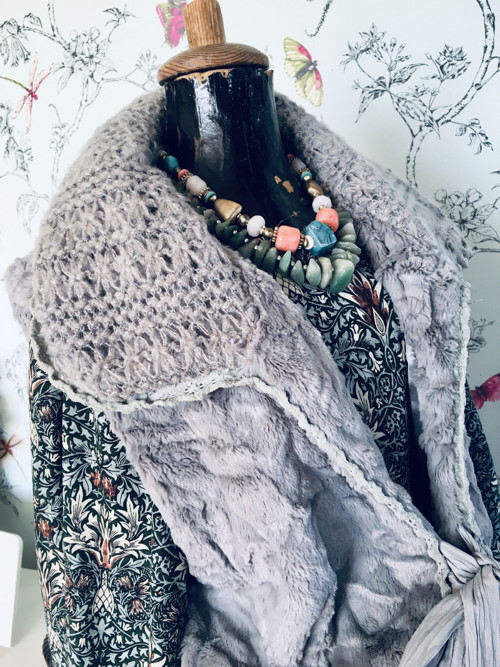 Vestička bohémská luxusní — foto 5