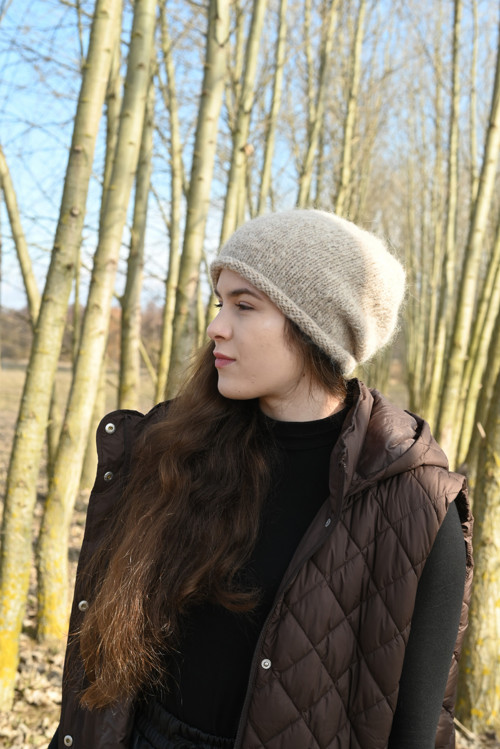 Čepice bézová — foto 4