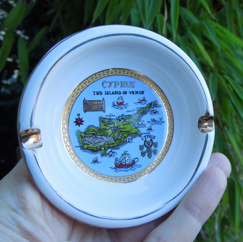 Starý porcelánový popelníček — foto 5