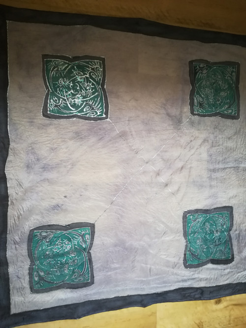Hedvábný šátek 90x90cm — foto 3