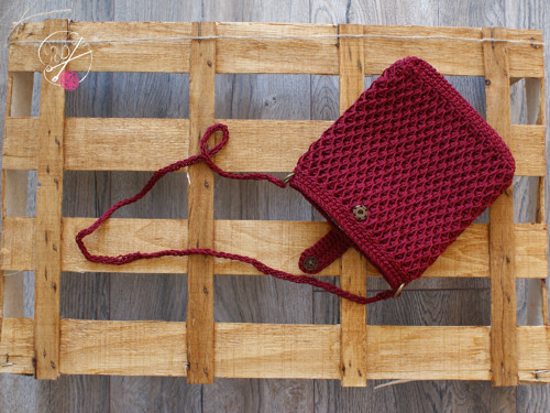 Bordó crossbody kabelka — foto 2