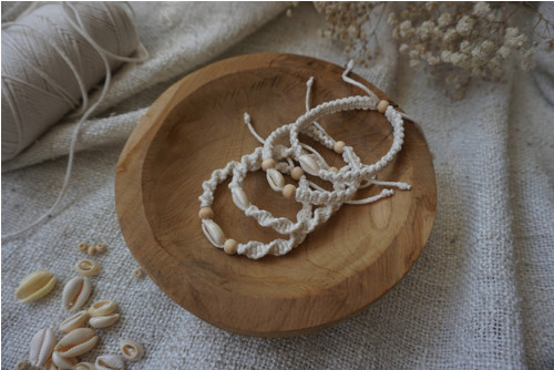 Macramé náramek Cowrie (A) — foto 4