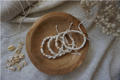 Macramé náramek Cowrie (D) — foto 4