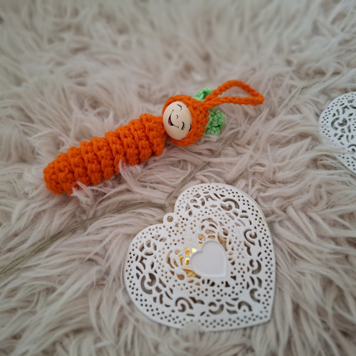 Háčkovaný červík mrkvička — foto 2