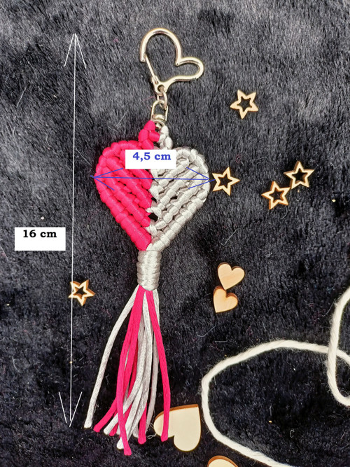 Klíčenka srdce, červená a stříbrná, macramé — foto 3