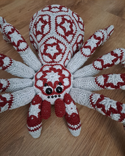 Arachno šedočervený — foto 2