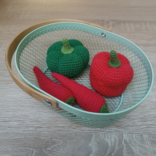 Háčkovaná paprika - červená — foto 3