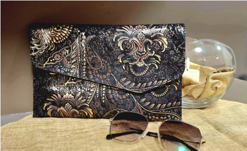Elegantní černé psaníčko — foto 3