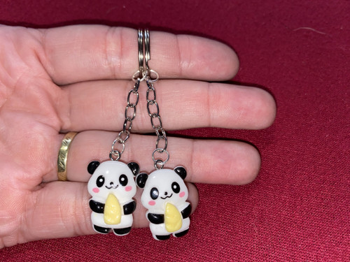 Přívěšek na klíče - panda — foto 2