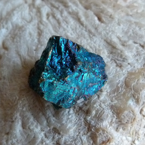 Chalkopyrit - 2 cm — foto 2