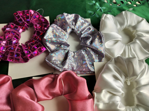 Scrunchies, gumičky do vlasů — foto 6