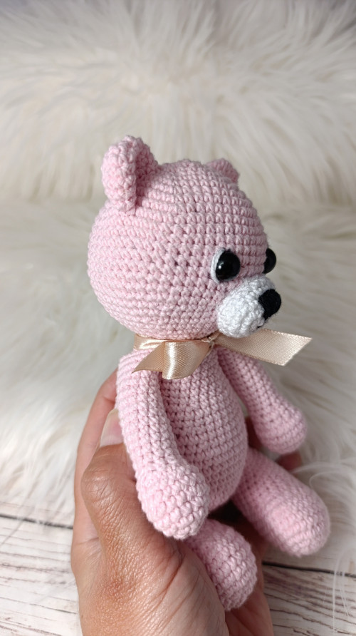 Háčkovaný růžový medvídek 19cm — foto 5