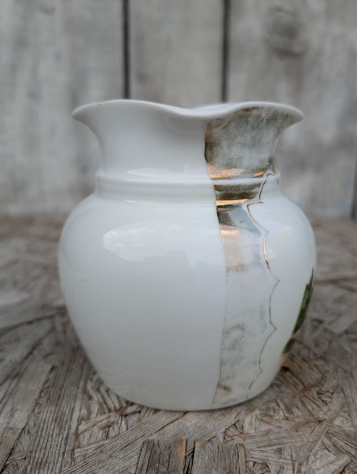 Starožitná porcelánová konvička, Margitsziget. — foto 2