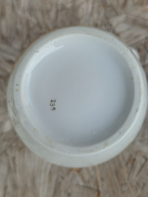 Starožitná porcelánová konvička, Margitsziget. — foto 6