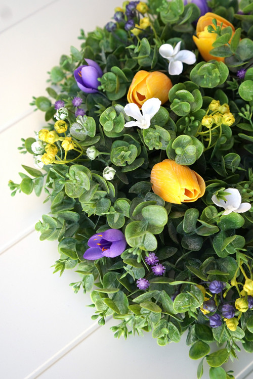 Jarní věnec s tulipány — foto 3