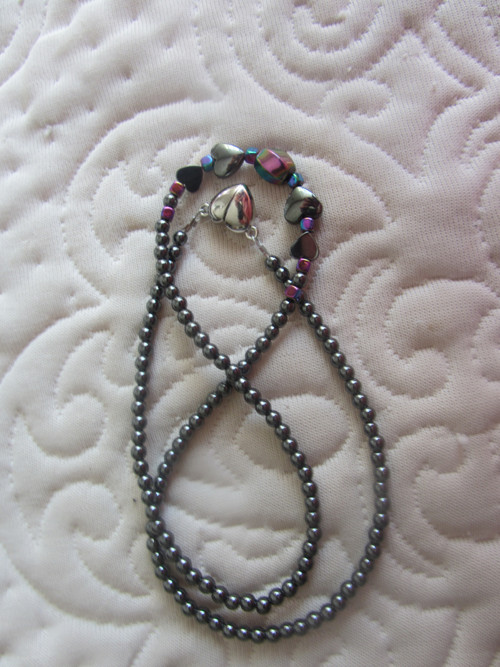Náhrdelník z hematitu — foto 2