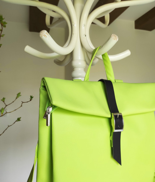 Trinity street backpack pastelově zelená — foto 2