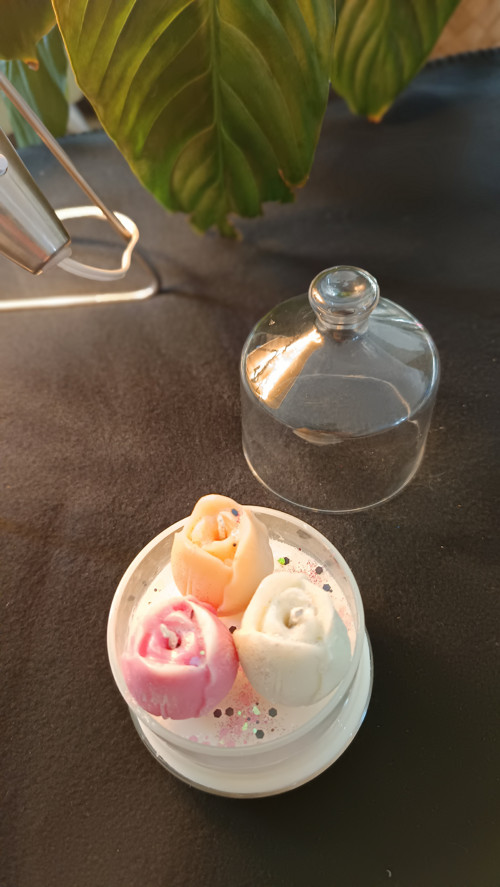 Svíčka s tulipány — foto 4
