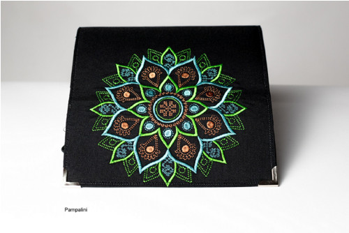 Vyšívaná peněženka - Mandala — foto 4