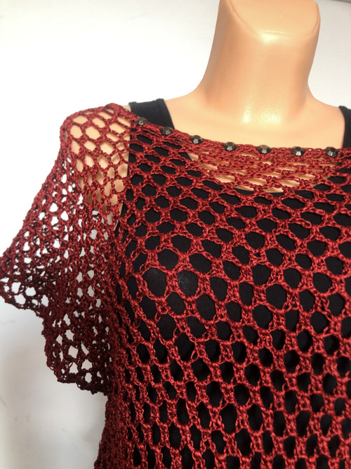 Háčkovaný crop topík — foto 2