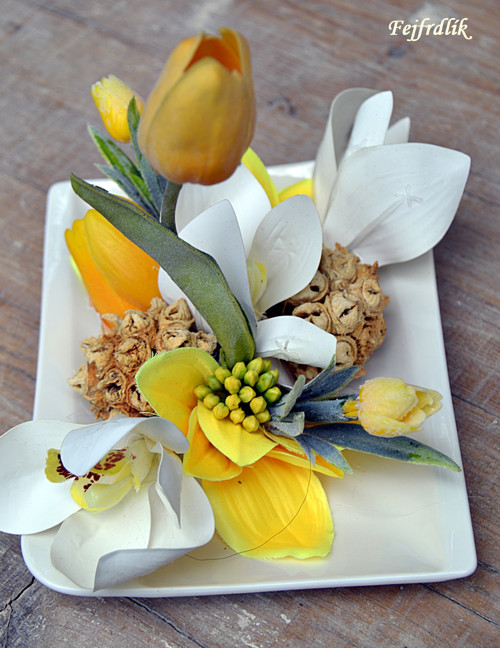 Cymbidie s tulipány — foto 5