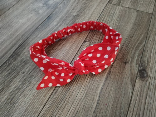 Čelenka pin up — foto 2