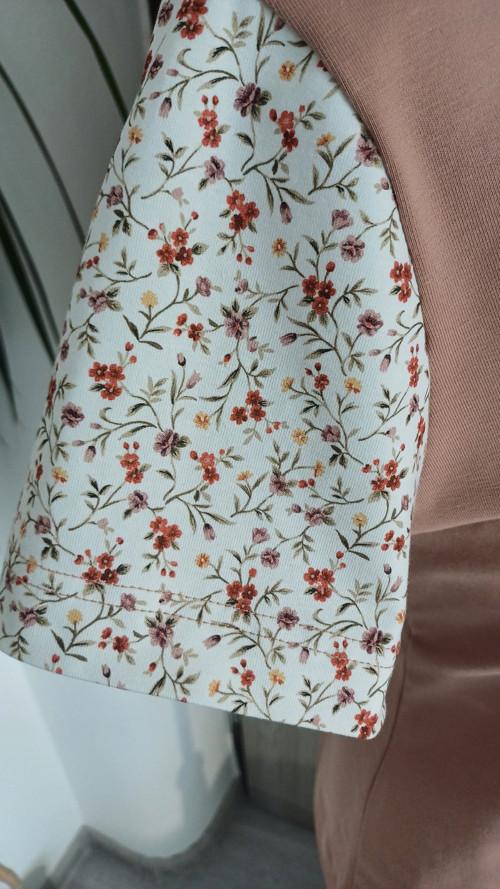 Minimalistické tričko - velikost 42- L — foto 3