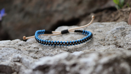 Náramek macramé "černo modrý" — foto 2