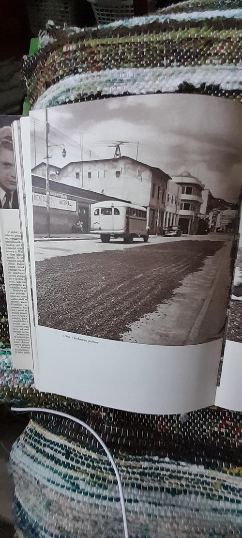 Za lovci lebek — foto 3